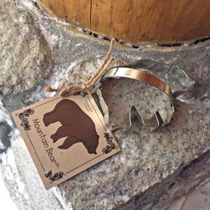 Bears metal cookie cutter with recipe card.